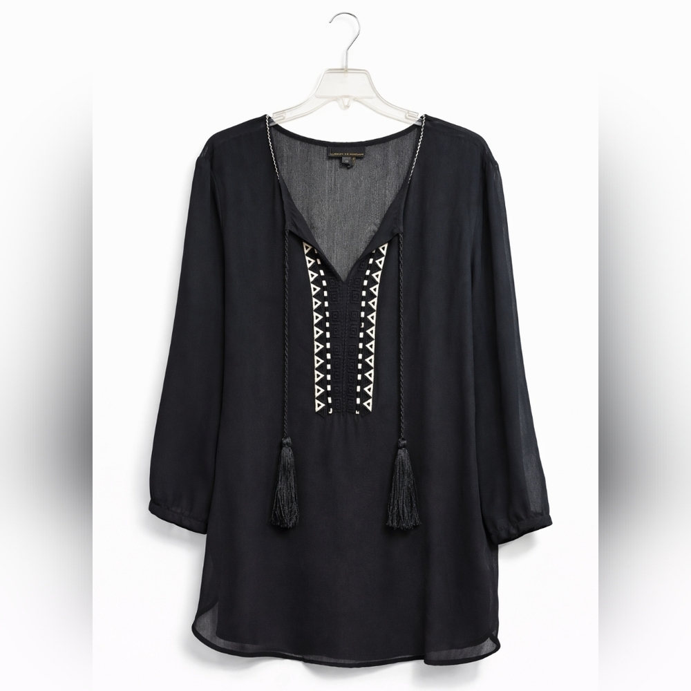 i jeans by Buffalo Black Blouse with White Accents